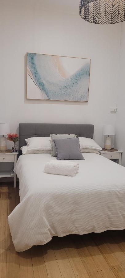 Boutique Beach House In The Heart Of St. Kilda メルボルン エクステリア 写真